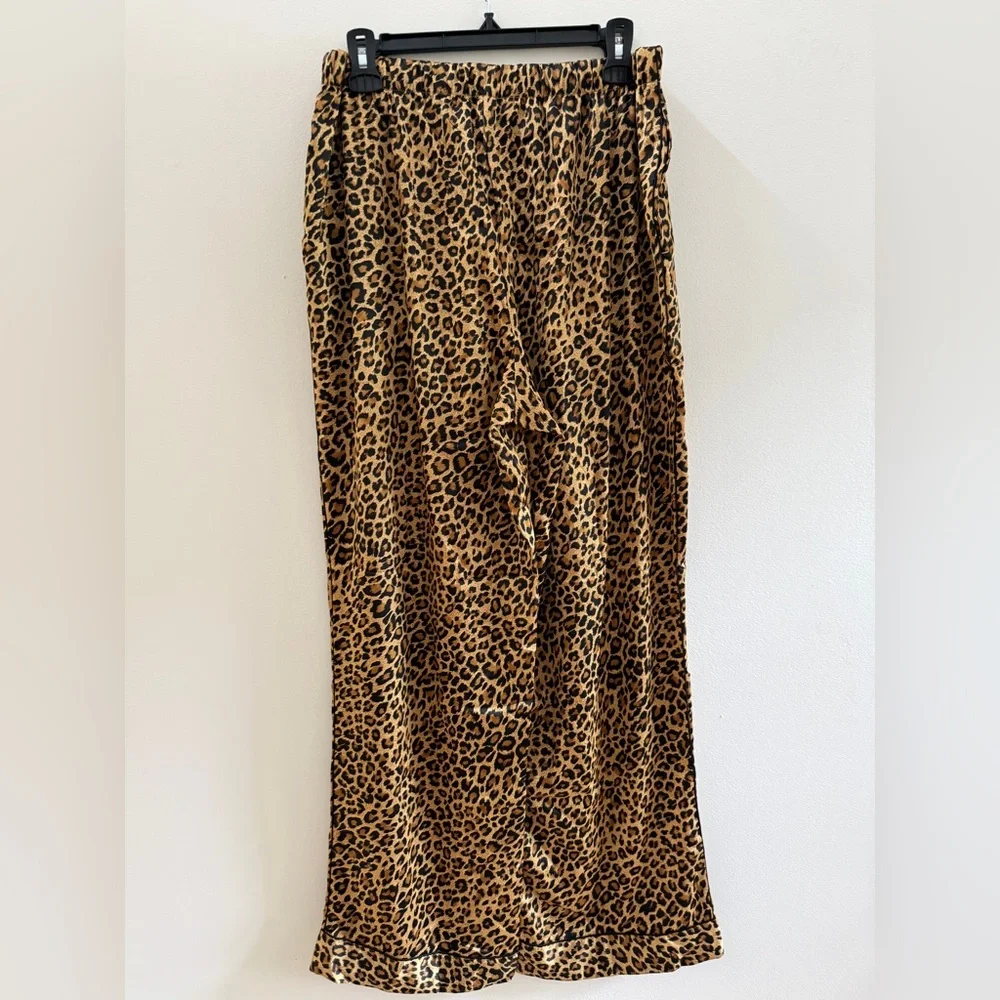 VICTORIA'S SECRET Signature Satin Long Pajama Set, Marzipan Leopard, Size Large - Picture 5 of 9